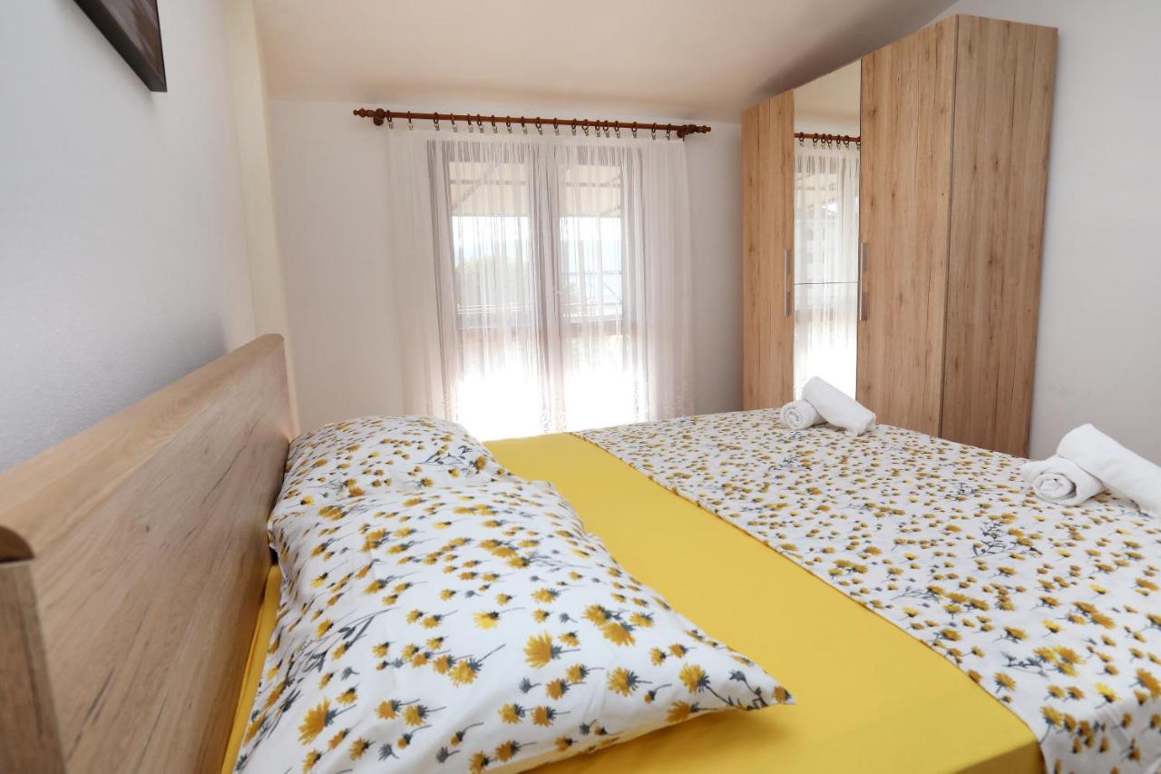 Apartman Gilan Seget Vranjica Dış mekan fotoğraf