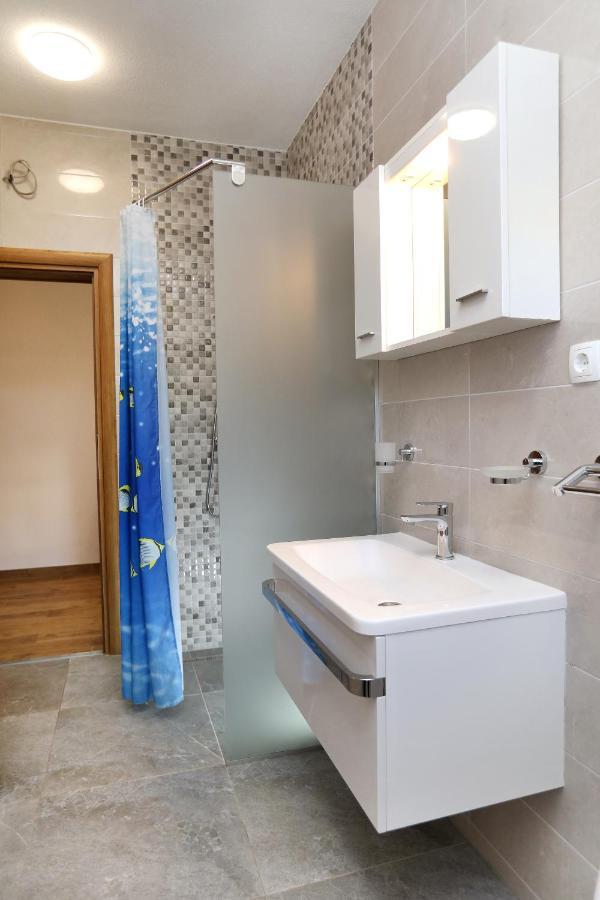 Apartman Gilan Seget Vranjica Dış mekan fotoğraf